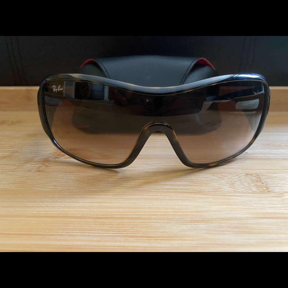 Ray Ban sunglasses - Picture 2 of 7
